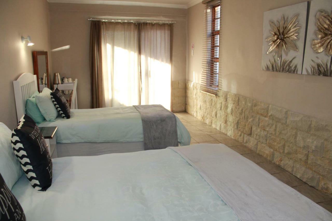 Lighthouse Bed and Breakfast Kroonstad Esterno foto